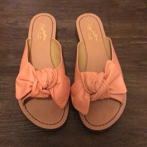 Seychelles Childlike Enthusiasm Peach Slide -11